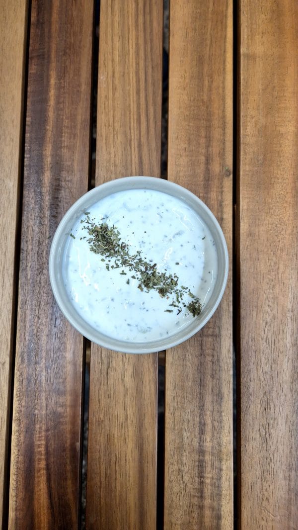 Yoghurt-komkommer saus